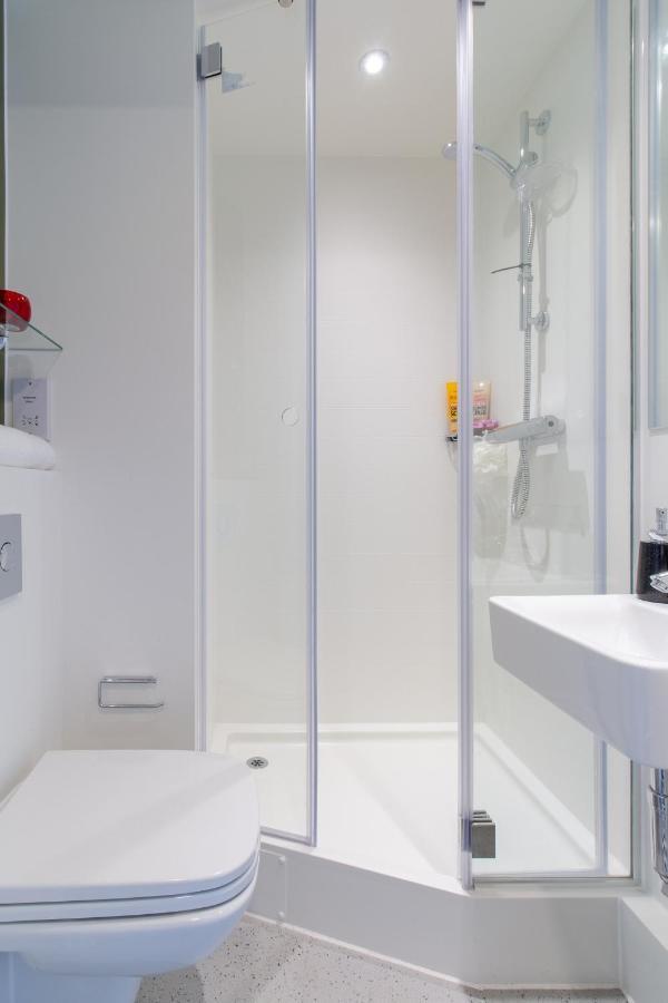 En Suite Rooms & Studios, Coventry - Sk Экстерьер фото